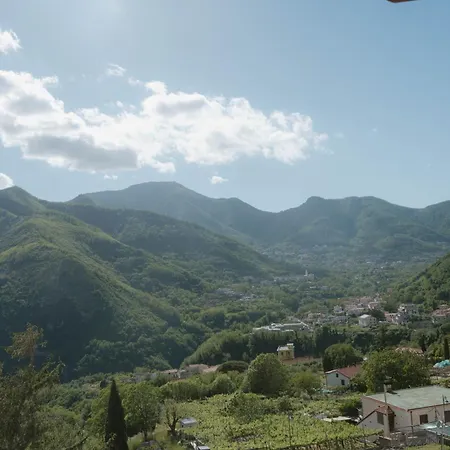 Sunset Retreat Amalfi Coast 別荘 トラモンティ